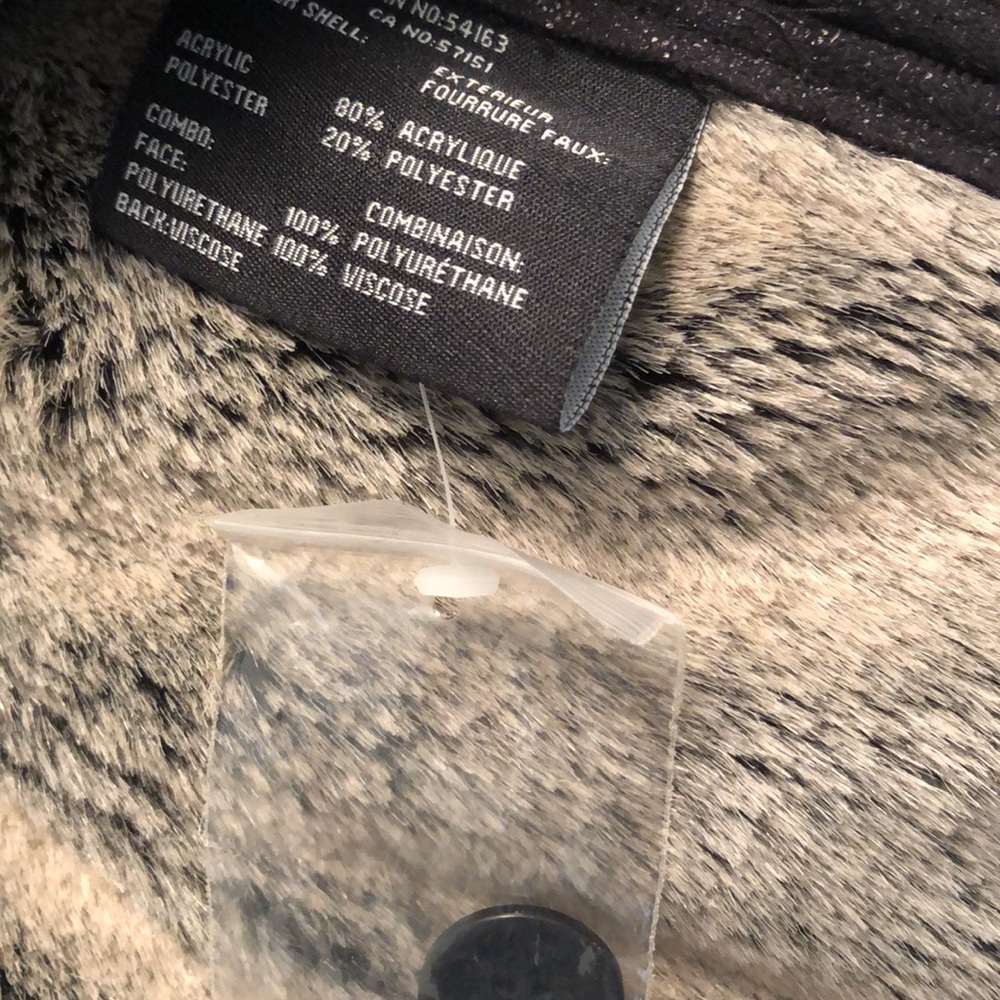 Coat - Picture 2 of 8